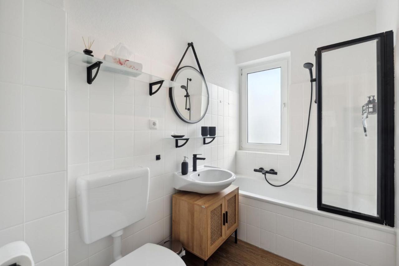 Amalfi Apartments A01 - Gemuetliche 2 Zi-Wohnung Mit Boxspringbetten Und Smart Tv カイザースラウテルン エクステリア 写真