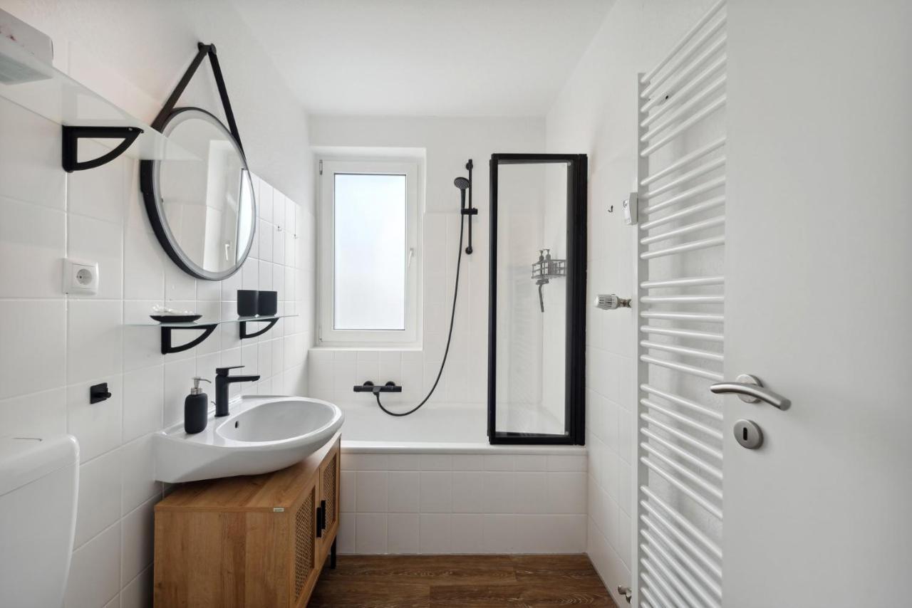 Amalfi Apartments A01 - Gemuetliche 2 Zi-Wohnung Mit Boxspringbetten Und Smart Tv カイザースラウテルン エクステリア 写真